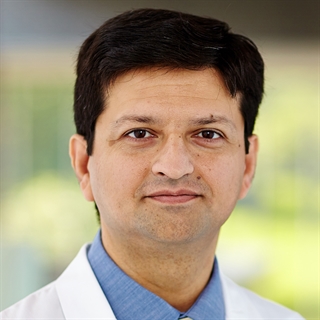 Mehdi Hamadani, MD Headshot